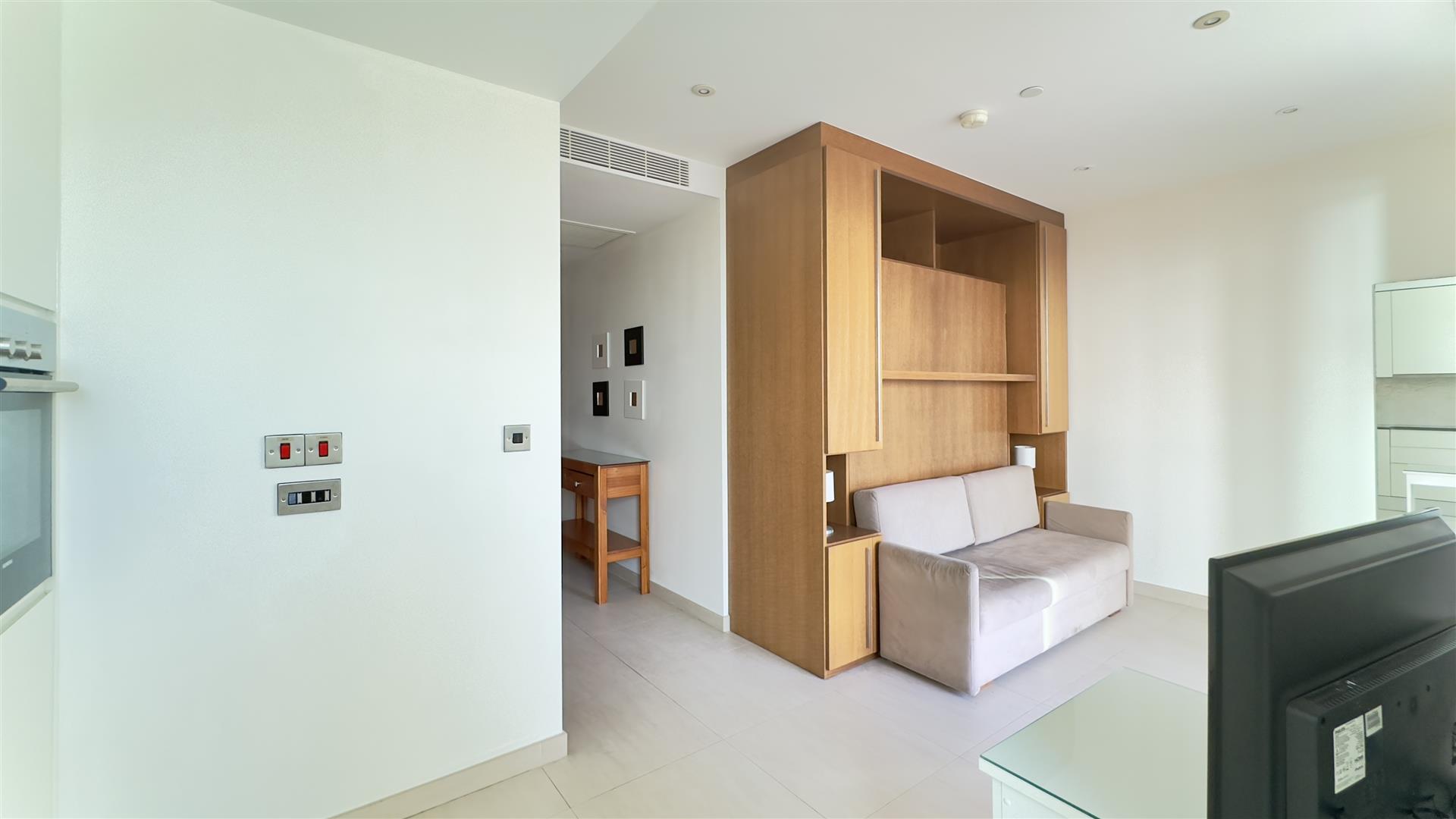 Image of Apartment - 1 Bathrooms for Sale in West One, Eurotowers-Gibraltar, Image 4